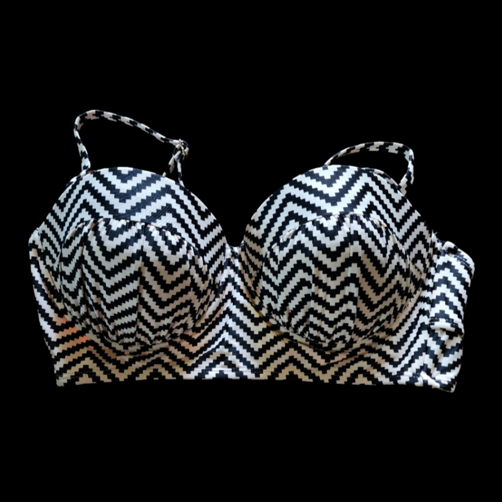 Xhilaration Brand Swim Top
